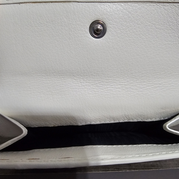 CELINE GUC Vintage Compact Wallet with Signature C/Horse and Rider design - Picture 6 of 8